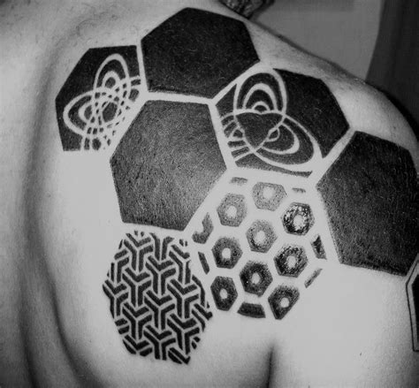 Tattoo Ideas This Is A Unique Way Of Using A Very Simple Pattern In A