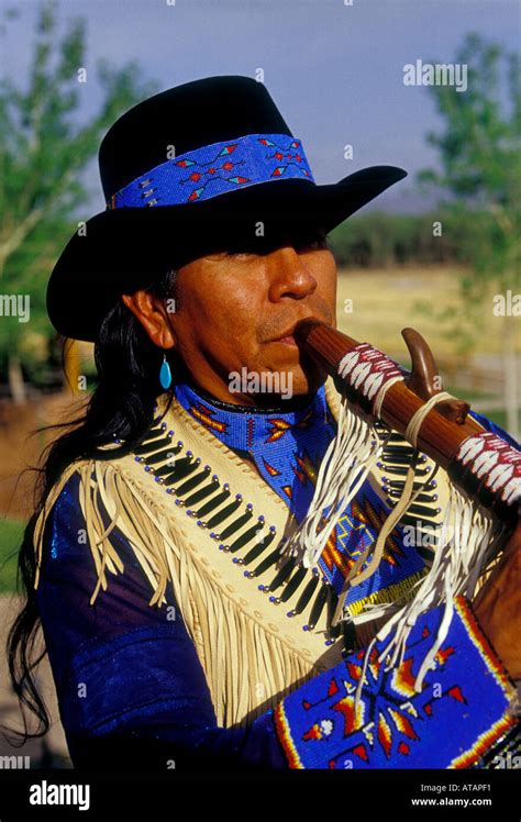 Native American Flute Player Hi Res Stock Photography And Images Alamy