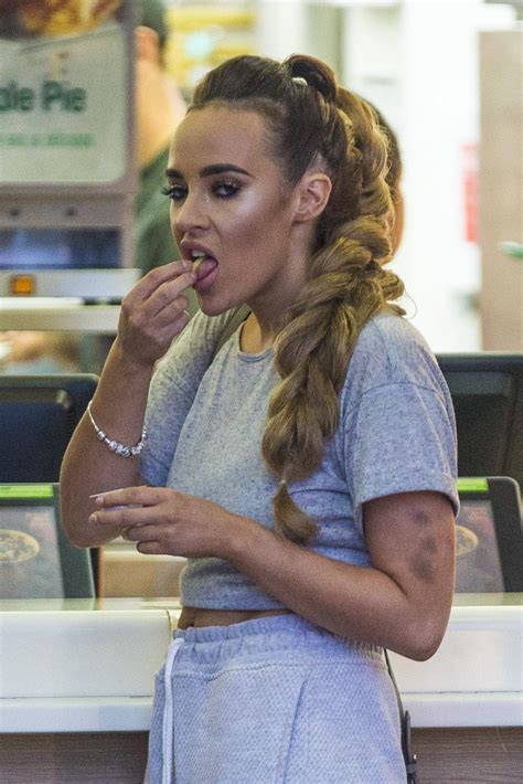 Stephanie Davis Claims Jeremy Mcconnell Gave Her An Sti And Says She