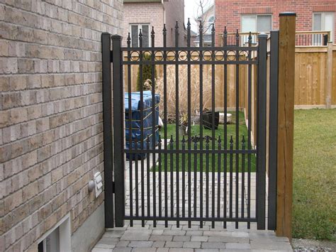 Aluminum Fence Gates In Toronto And Gta