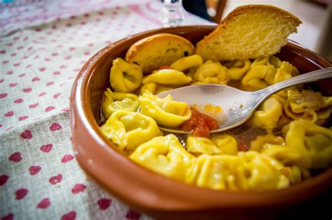 Maybe you would like to learn more about one of these? 10 modi per cucinare i tortellini | Guide di Cucina