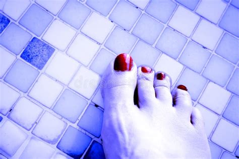 Barefoot Woman Feet With Nails Painted Red Stock Image Image Of Care