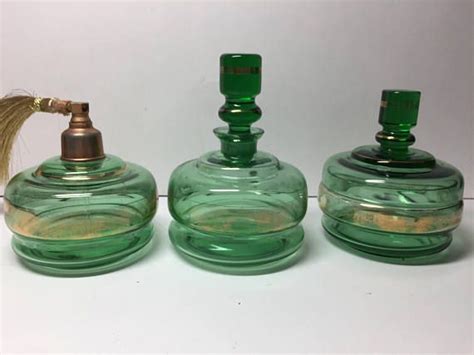 Green Glass Perfume Bottle Atomizer Spray Bottleglass Etsy Perfume Bottles Glass Perfume
