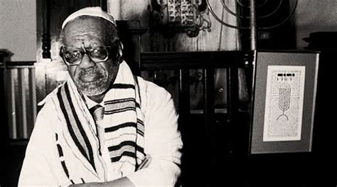 Rabbi Hailu Moshe Paris Revered Leader Of Americas Black Jews Dies