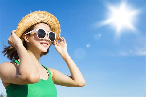 Razele ultraviolete la ce efecte să te aștepți și cum să te protejezi corect și eficient de ele