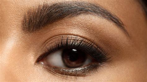 We pile on tons of mascara to only end up with clumpy, spider eyes. Love Yourself with Lash Extensions - The Best Eyelash Extensions in NYC - Ebenezer Eyelash Extension