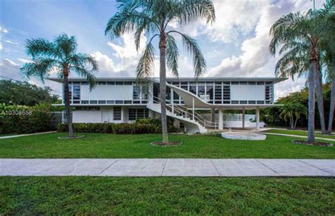 1940s Modernism Rufus Nims Designed Jetsons House In Miami Florida Usa