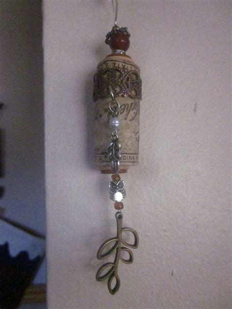 Vintage Styled Wine Cork Ornament With Owl And Leaf 800