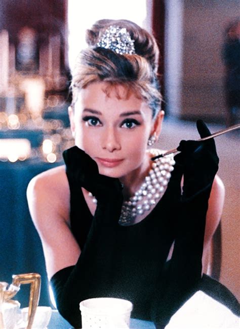 Audrey Hepburn And Her Pearl Necklace Iconic Pearls And Who Wore Them