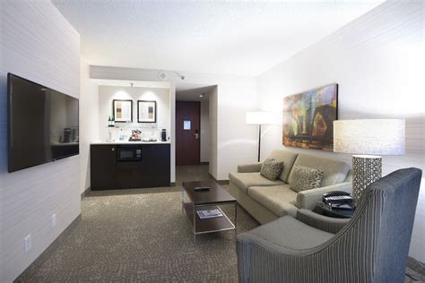 Cambridge Suites Toronto Toronto 140 Room Prices And Reviews Travelocity