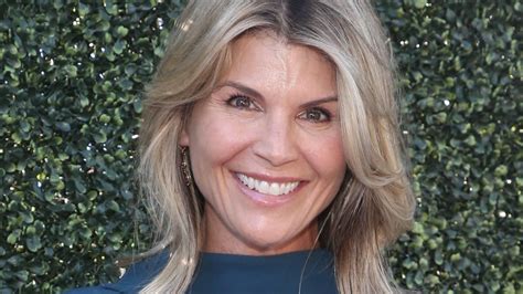 Lori Laughlin Returns To Tv For First Time Since College Admissions Scandal