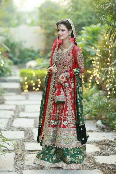 Pin By Shirin Ansar On Desi Dresses Pakistani Bridal Pakistani Bridal Wear Bridal Outfits