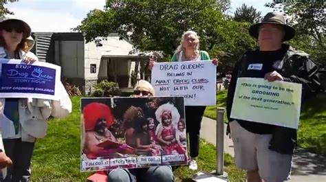 Americans Protest Drag Queen Story Hour In Des Moines Wa Citizen Media