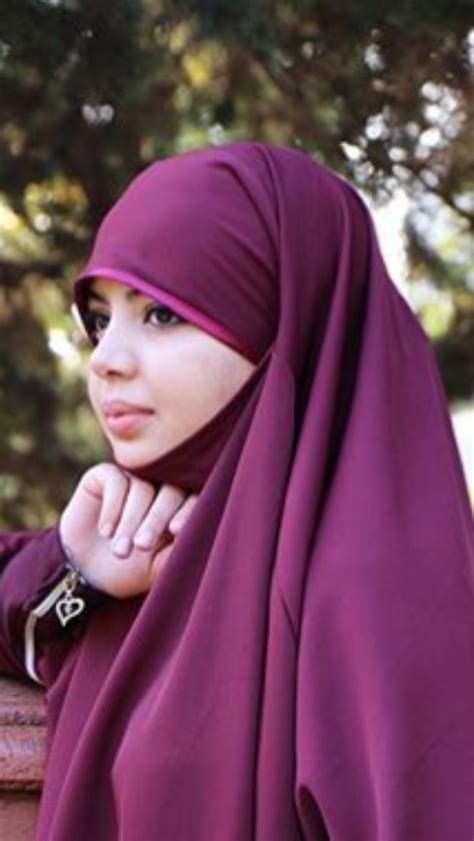 Pin By Jacques Lagrandière On Femmes Musulmanes Muslim Women Hijab Muslim Girls Photos