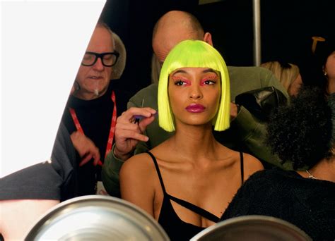 Gigi Hadid Has Basically Transformed Into Zenon For New York Fashion Week Runway Makeup Jeremy