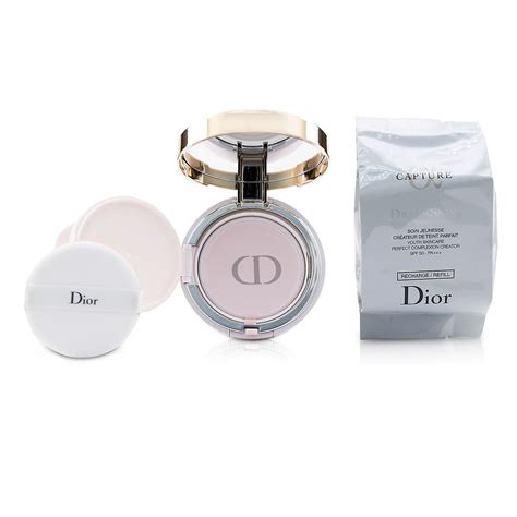 Capture Dreamskin Moist And Perfect Cushion Spf 50 With Extra Refill