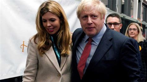 The stealth affair, described by pa media as a secret wedding, was reportedly held in front of. Boris Johnson y Carrie Symonds anuncian que esperan un ...