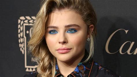 Chloe Grace Moretz Revealed That She Once Broke Down On Set After Being Fat Shamed By A Costar