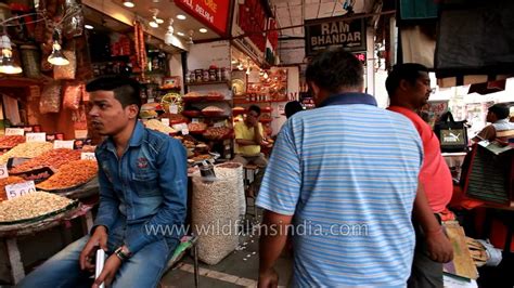 Khari Baoli In Old Delhi Asias Largest Wholesale Spice Market Youtube