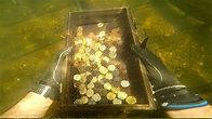 I Found GOLD Coins On An OLD ShipWreck Underwater! (Treasure Chest)