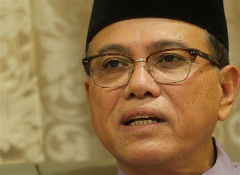 Wan ismail wan mahmood, haji's geni profile. Khabar Pahang: Hasrat dan Cabaran, serta Hala-tuju Pahang ...