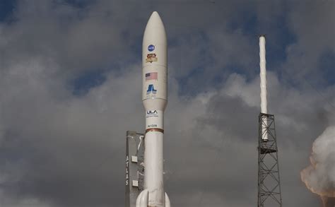 Launching The Atlas V Rocket Nasas Mars Exploration Program