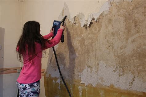 Tips For Easy Wallpaper Removal Kezzabeth Diy And Renovation Blog