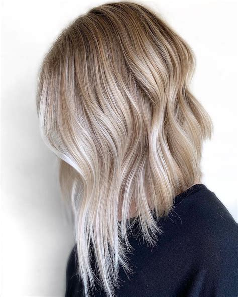 Discover endless inspiration, styling ideas, plus hair cutting advice for this versatile mid length hair here. 10 Ombre Hairstyles for Medium Length Hair - Women Medium ...