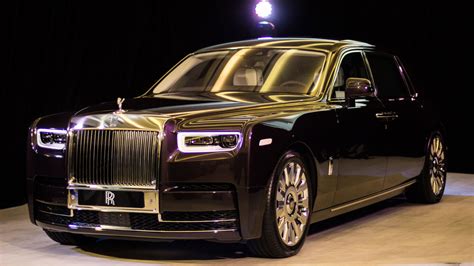 The New Rolls Royce Phantom Extended Wheelbase Driving Opulence