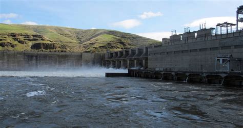 report benefits of dams must be replaced before breaching