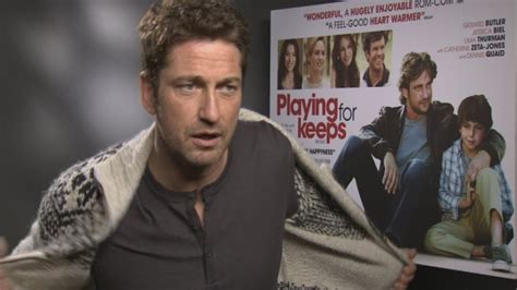 Gerard Butler Strips Off During Interview Youtube