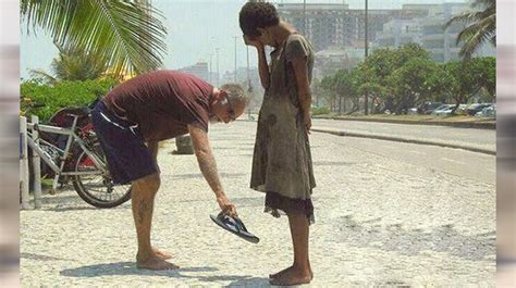19 Stunning Selfless Acts Of Kindness Caught On Picture Page 5 Of 19