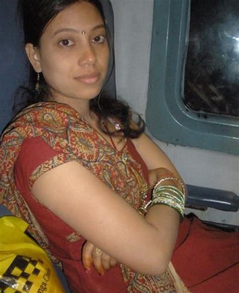 mallubabespics hot indian wives sexy photos