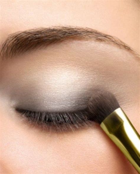 36 Popular Simple Smokey Eyes Makeup Ideas Fashionmoe Grey Eye