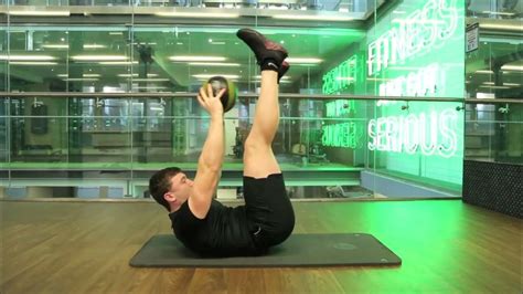 How To Do Medicine Ball V Up Exercise Demo Youtube