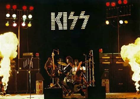 Kiss Nyc March 21 1975 Dressed To Kill Tour Beacon Theatre Kiss