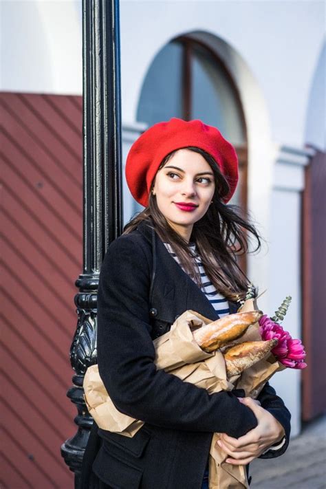 Download French Woman With Baguettes On The Street In Beret For Free в 2020 г Французские