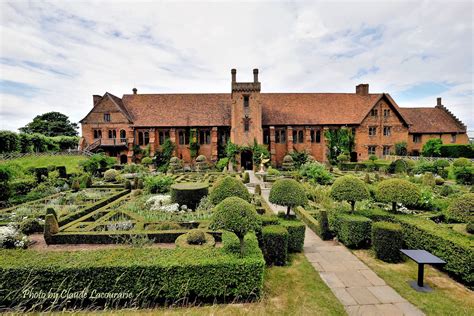 Hatfield House England Hatfield House Is A Country House L Flickr