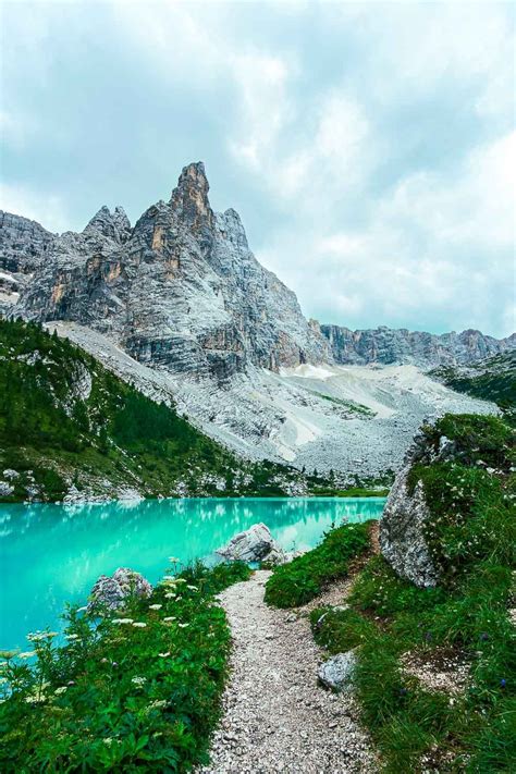 10 Most Beautiful Lakes In The Dolomites Map Artofit