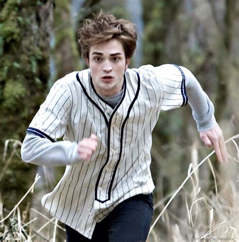 Twilight Edward Cullen The Cullens And Bella Playing Baseball Twilight Edward Robert
