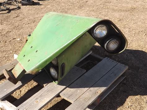 John Deere 4020 Fenders Wlights And Mounts Bigiron Auctions