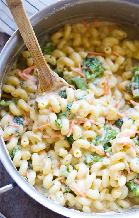 Just 20 minutes to prep and 30 to bake. This Mac & Cheese Was Inspired by Broccoli-Cheddar Soup ...
