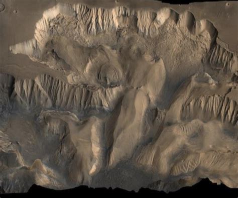 Massive Canyon On Mars Revealed By Nasa The Childrens Post Of India