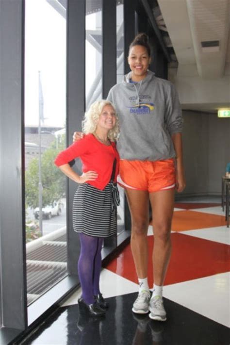 some of the tallest women in the world thechive giant people tall people lilly and co bad