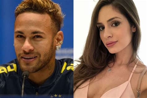 Ap S Terminar Namoro Com Bruna Neymar Clicado Com Antigo Affair Em Boate De Barcelona