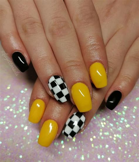 30 Gorgeous Yellow Nails Acrylic Designs For Every Occasion In 2021