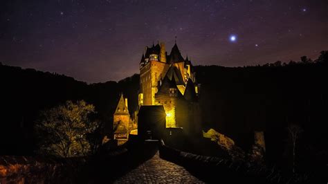 4k Eltz Castle Castles Night Building Hd Wallpaper