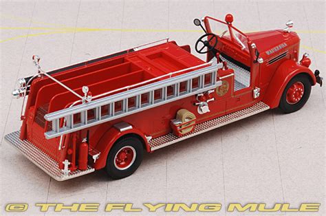Cg Us53605 Corgi Fire Truck Diecast Model Waukesha Fire Dept Engine