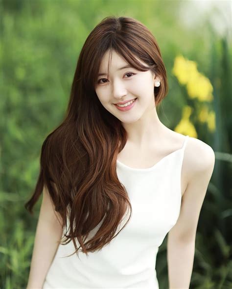 Top 10 Most Beautiful Chinese Actresses 2023 Fakoa