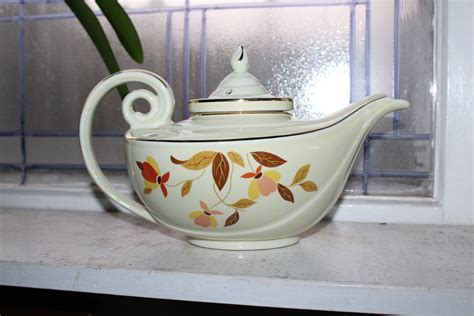Hall Autumn Leaf Ball Aladdin Teapot With Strainer Jewel Tea 1950s